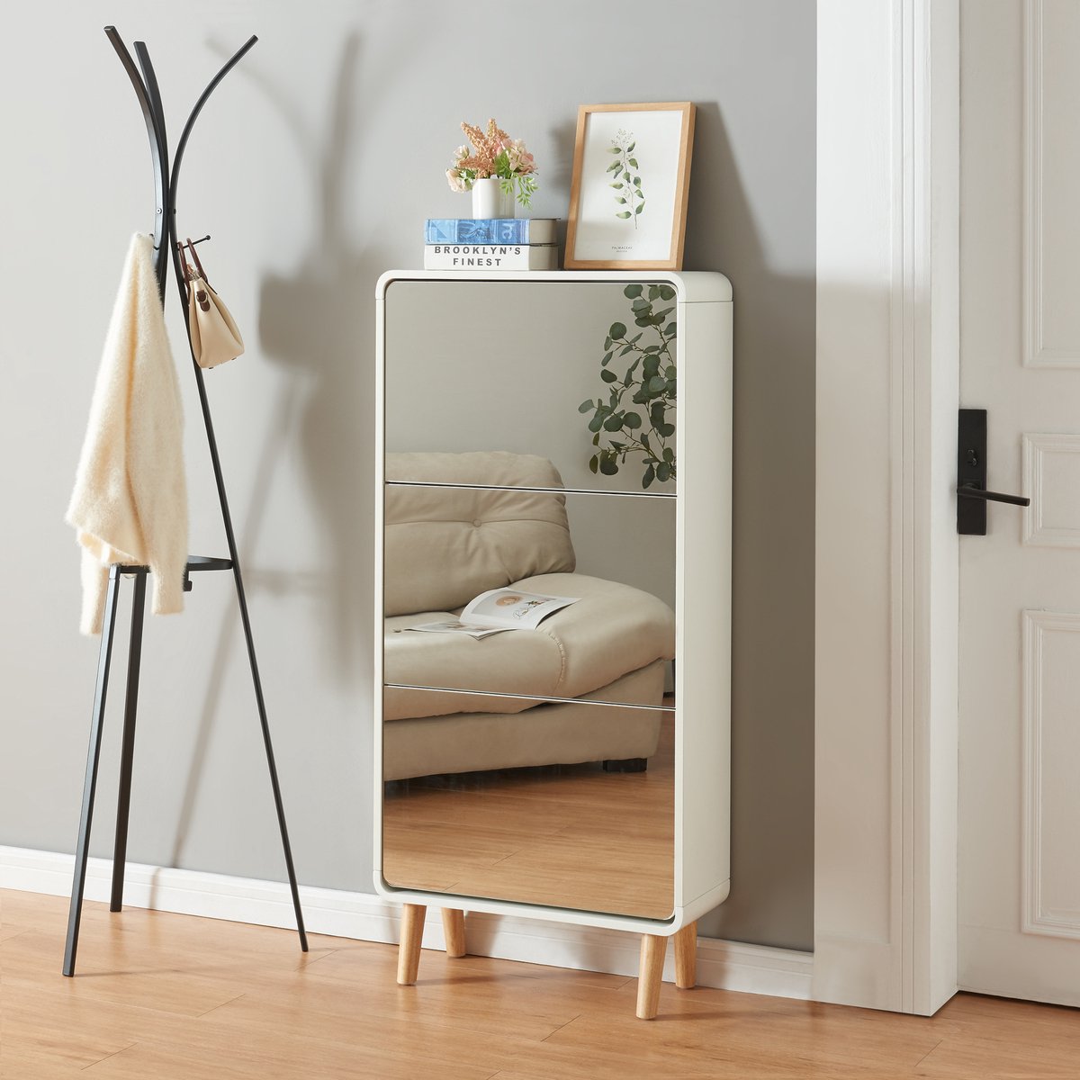 Schoenenkast Aure met 3 spiegels en 3 vouwdeuren wit [en.casa] (4059438889844)