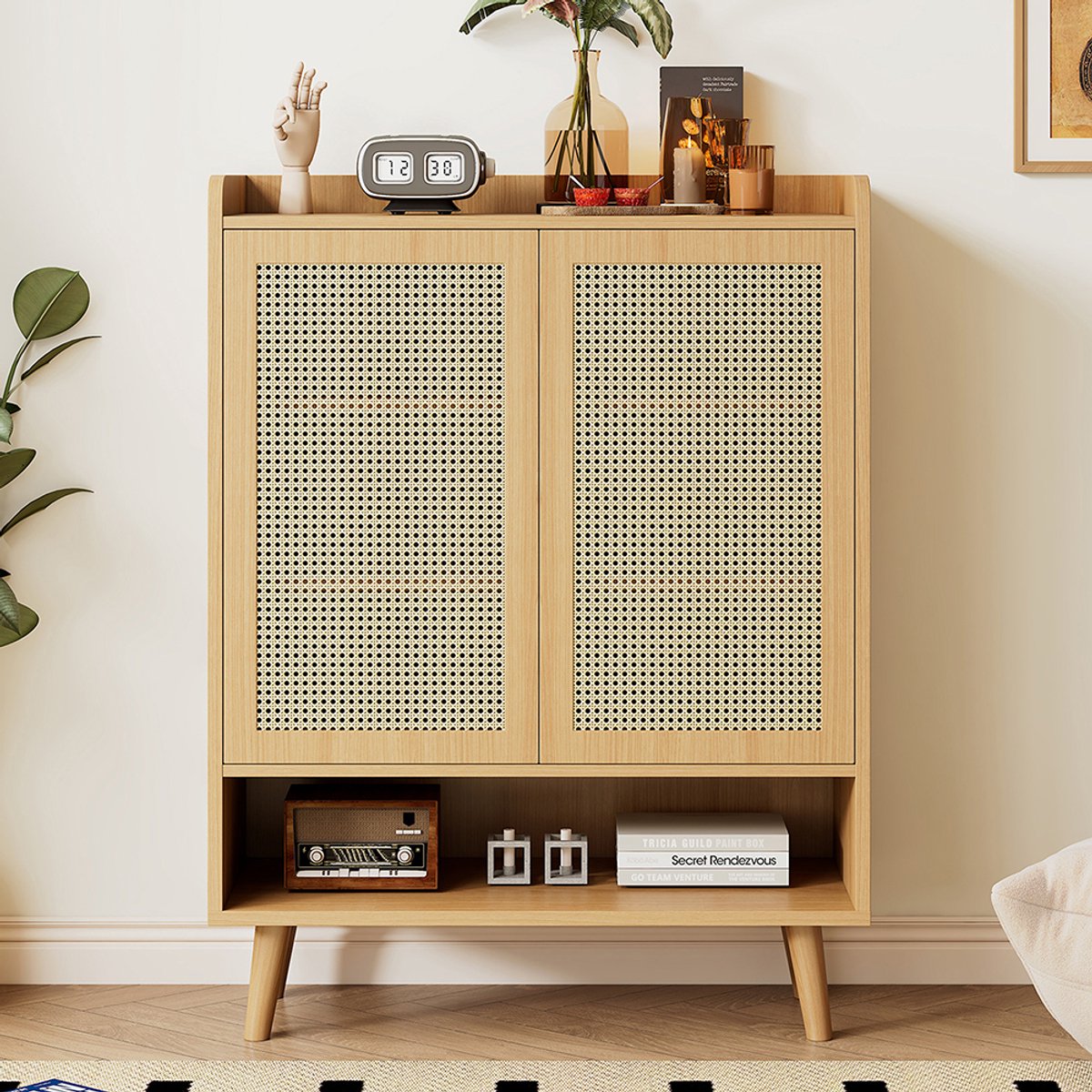 Pugsdrly Schoenenkast van natuurlijk rotan, schoenenkast met 2 deuren en 5 legplanken, voor in de gang. Met houten handgrepen en massief houten poten. Afmetingen: B80/H105/D35 cm (6098964635967)