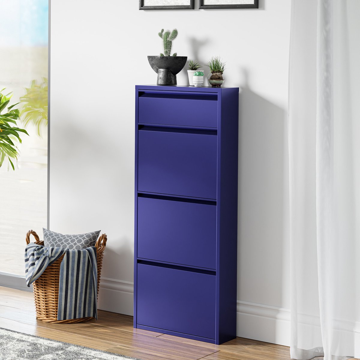 Schoenenkast Sokndal 4 kleppen middernachtblauw 118x50x15 cm [en.casa] (4059438955372)